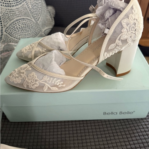 Bella Belle Chelsea Shoes 7.5 - Picture 7 of 12